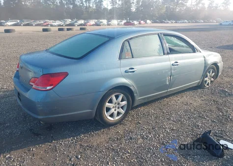 2005 Toyota Avalon Xl z USA, uszkodzony, nr VIN 4T1BK36B55U017840